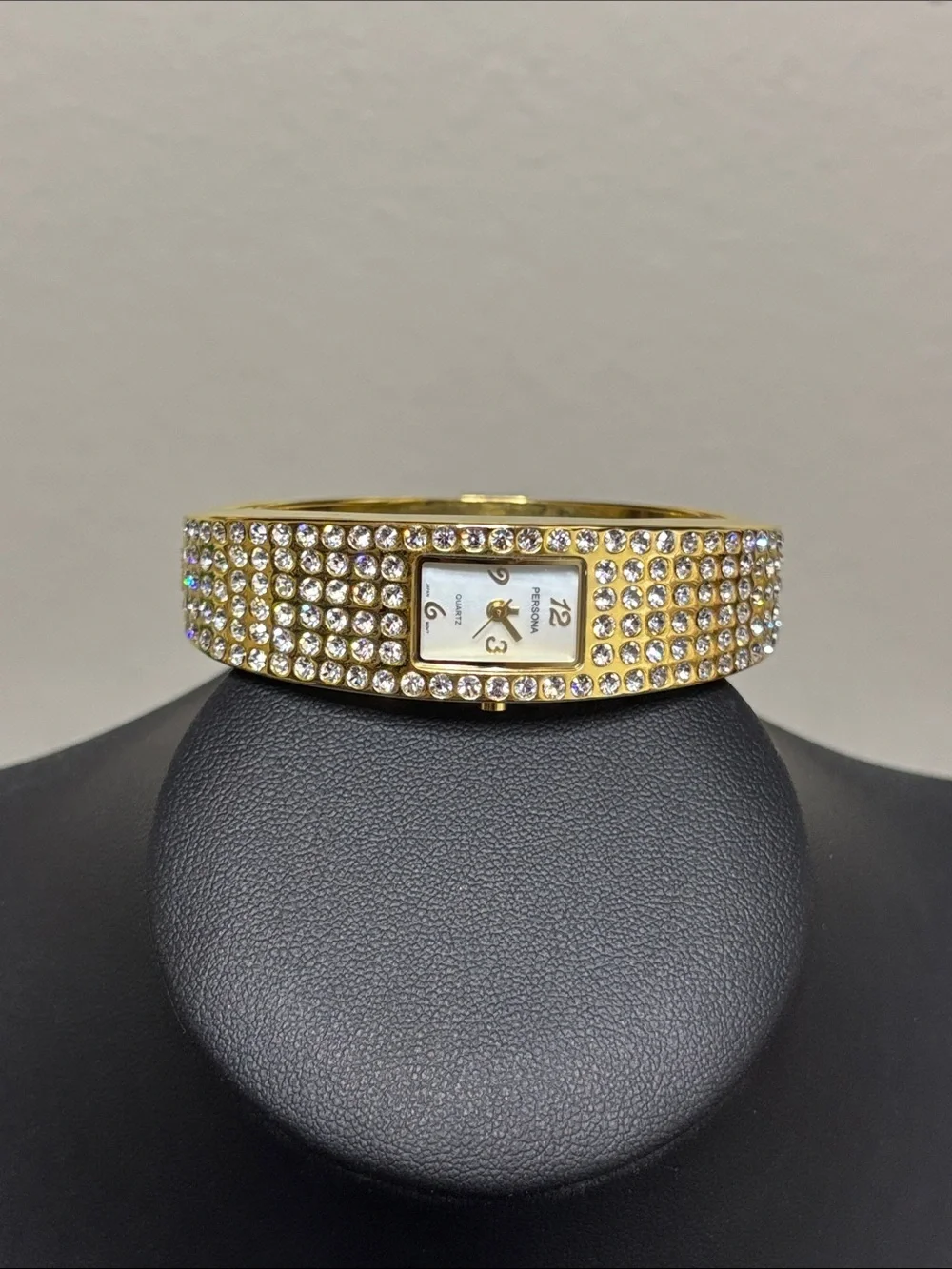 Persona Gold-tone Bangle Watch WORKING Stainless Back Sparkling Rhinestone
